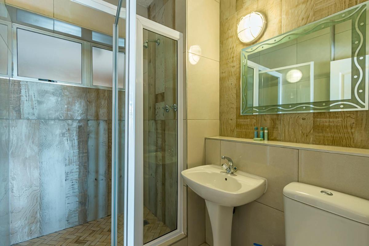 17 Stella Maris Seaside @ Van'S Amanzimtoti Exterior photo
