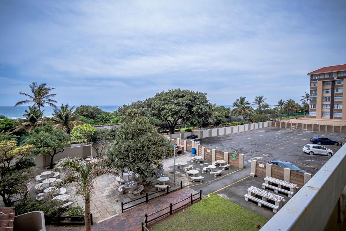 17 Stella Maris Seaside @ Van'S Amanzimtoti Exterior photo