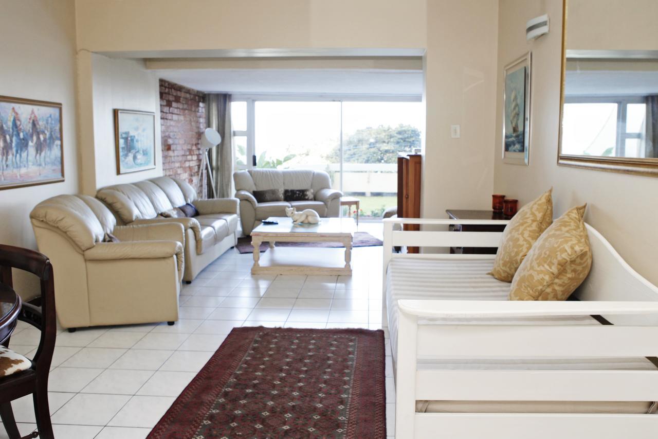 17 Stella Maris Seaside @ Van'S Amanzimtoti Exterior photo